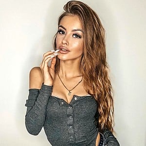 Vika Brownie