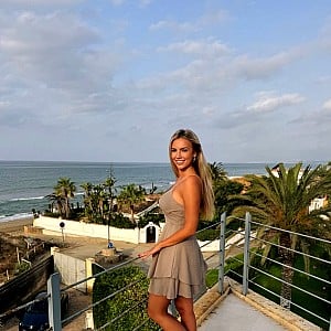 Viki Vackova