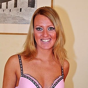 Viktoria Blonde