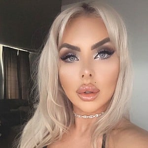 Violet Chelsea