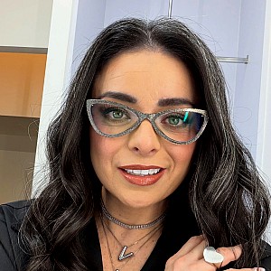 Violeta Isfel