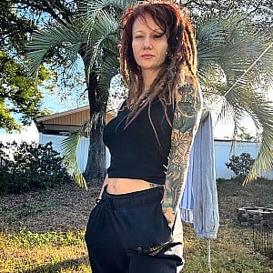 Vivian G Leigh