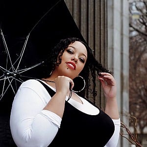 Vivian Sinya