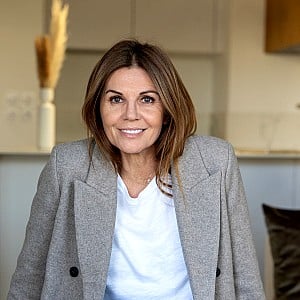 Véronika Loubry