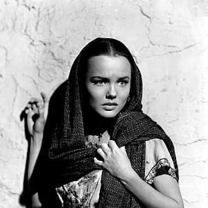 Wanda Hendrix