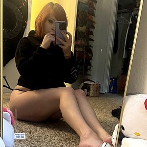 WhisperingPizza ASMR