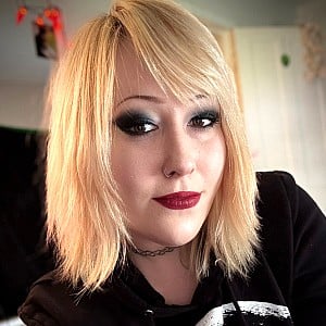 WhisperingPizza ASMR