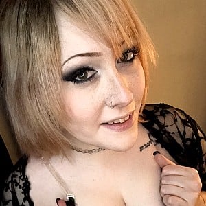 WhisperingPizza ASMR