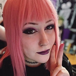 WhisperingPizza ASMR