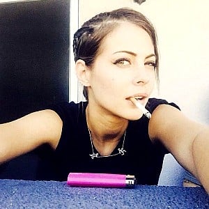 Willa Holland
