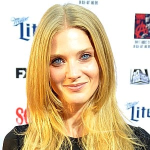 Winter Ave Zoli