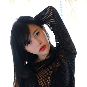 Xin Yi Viya