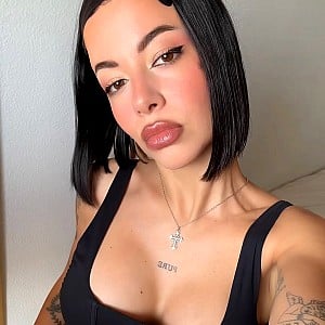 Xina Mora