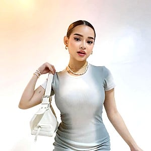 Xyriel Manabat
