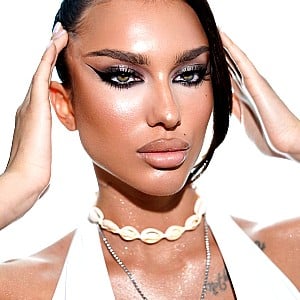 Yana Maloletka
