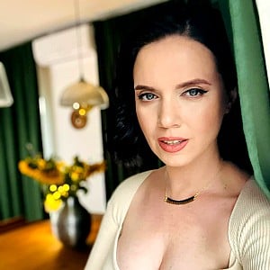 Yanina Sokolova
