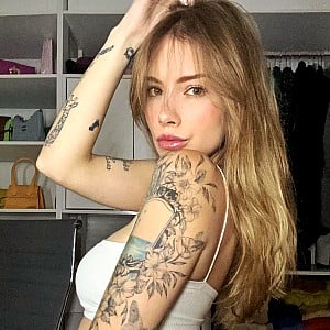 Yazmin M