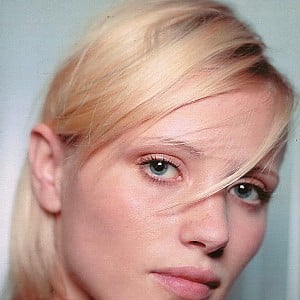 Yfke Sturm