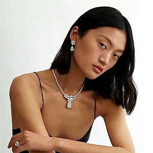 Yilan Hua