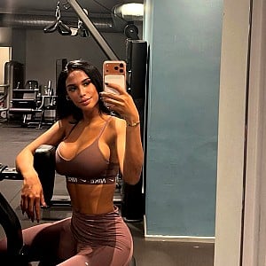 Yomely Fernandez