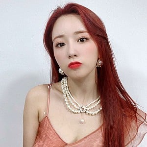 Yoon Bo-mi
