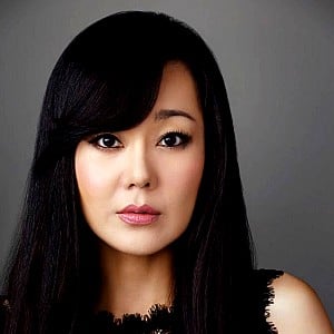 Yunjin Kim