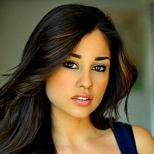 Yvette Monreal