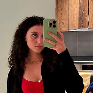 Yvette Segan