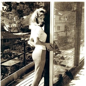 Yvette Vickers