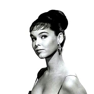 Yvonne Craig