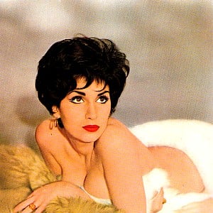 Yvonne Romain