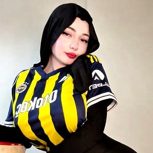 Zelal (TikTok)