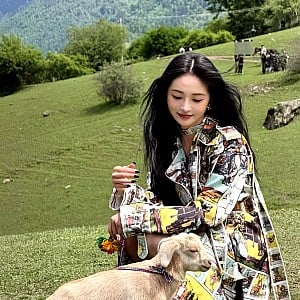 Zhou Jieqiong