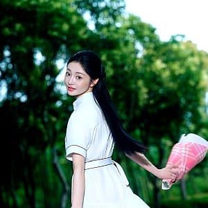 Zhou Jieqiong