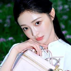 Zhou Jieqiong