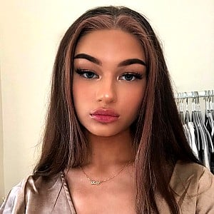 Zoe Christina Marshall