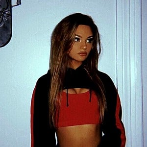 Zoe Christina Marshall