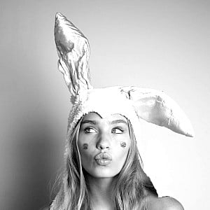 Zoe Cross