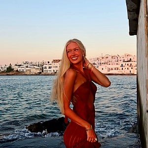 Zoe Honsinger