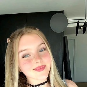 Zoe Lovee