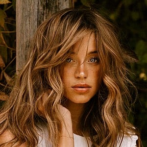 Zoey Aune