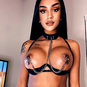 Zoey Sinn