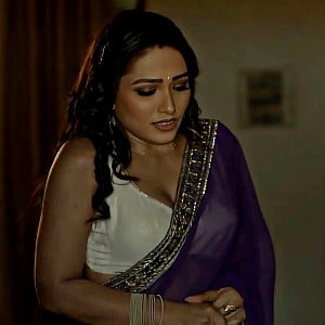 Zoya Rathore