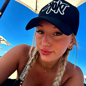 Zsofi Muzsnay