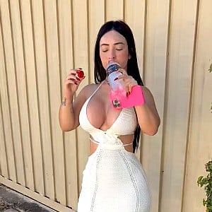 Zu Fernandes