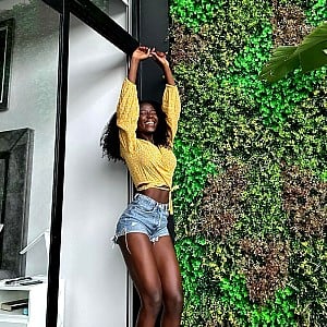 Zuri Limber