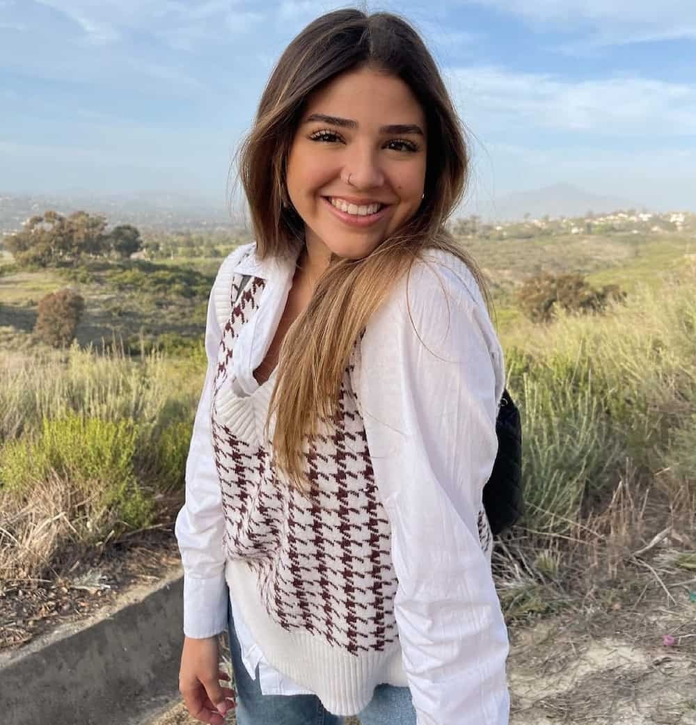 Aalyah Gutierrez - Free pics, galleries & more at Babepedia