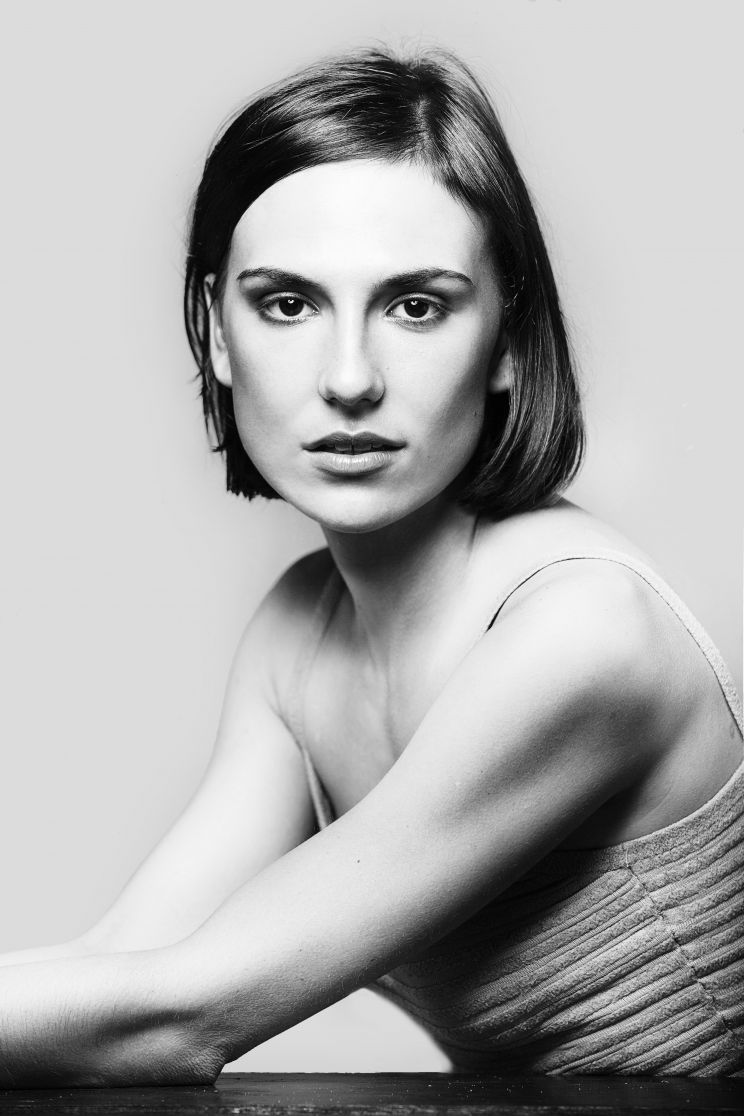 Adele Perovic - Aktorka