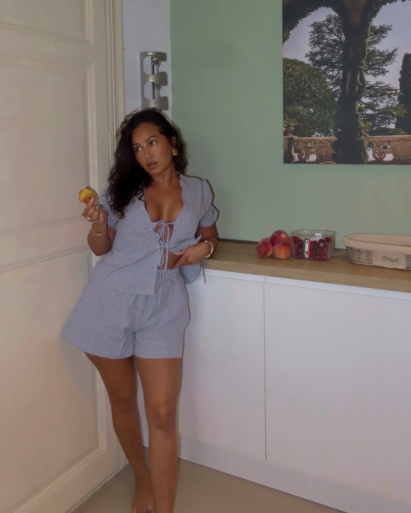 Adrienne Bailon - Free pics, galleries & more at Babepedia