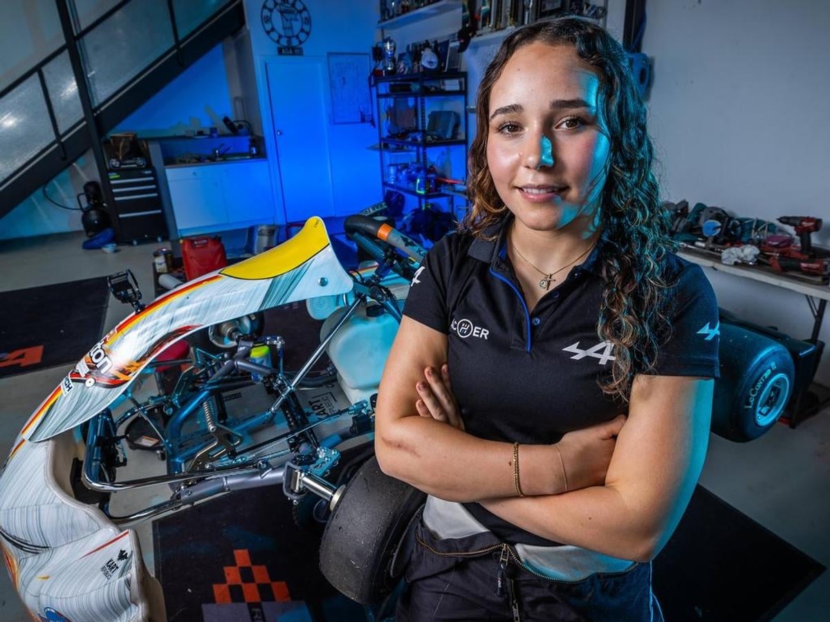 Aiva Anagnostiadis - Sportsmenka: kierowca samochodu wyścigowego